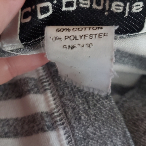 🌟 3 for $15 Deal! 🌟C.O. Daniel's gray white striped sweater cardigan - Picture 5 of 5